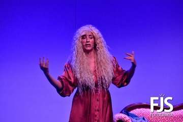 Espectáculo de la humorista y actriz Yanely Hernández en el Teatro de Telde/TA y Francisco Javier Santana.